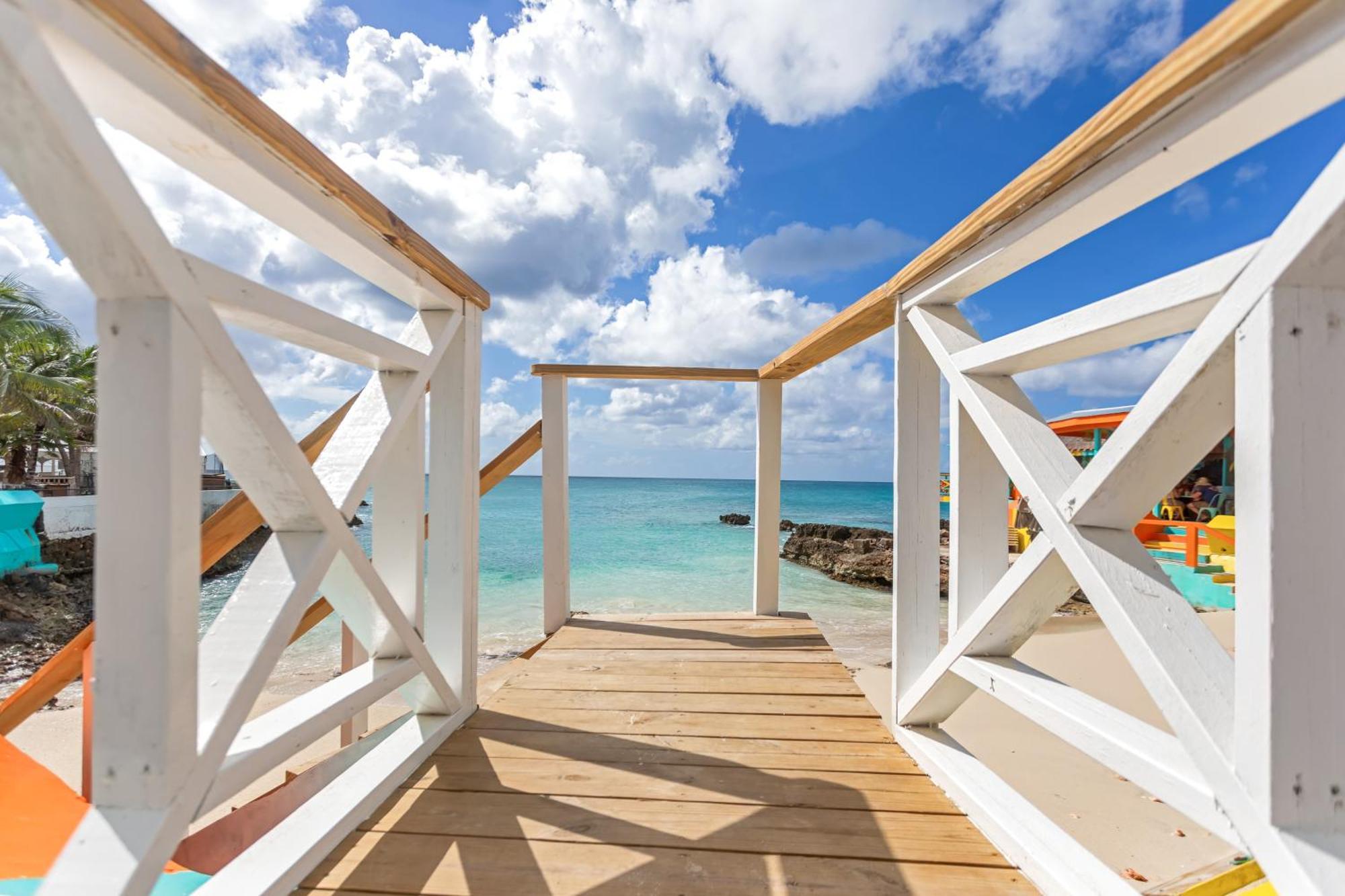 Maho Beach House - Luxe 1 Bedroom - Ocean Hideaway Esterno foto